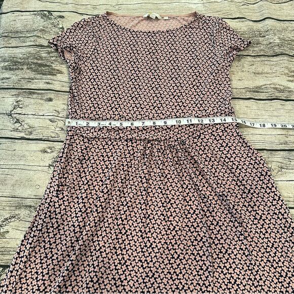 Boden Chic Pink and Black Floral Jersey Dress With Pockets Size 10 Petite - Picture 4 of 11